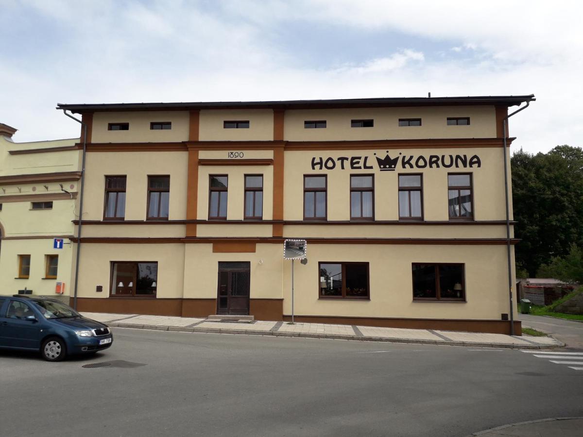 Hotel Koruna Penzion Teplice nad Metuji Exterior photo